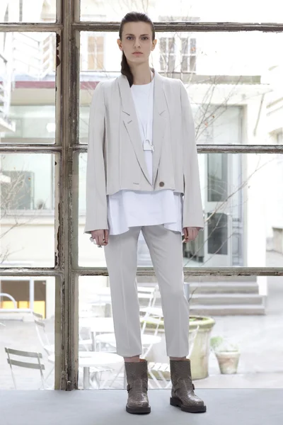 Look 4